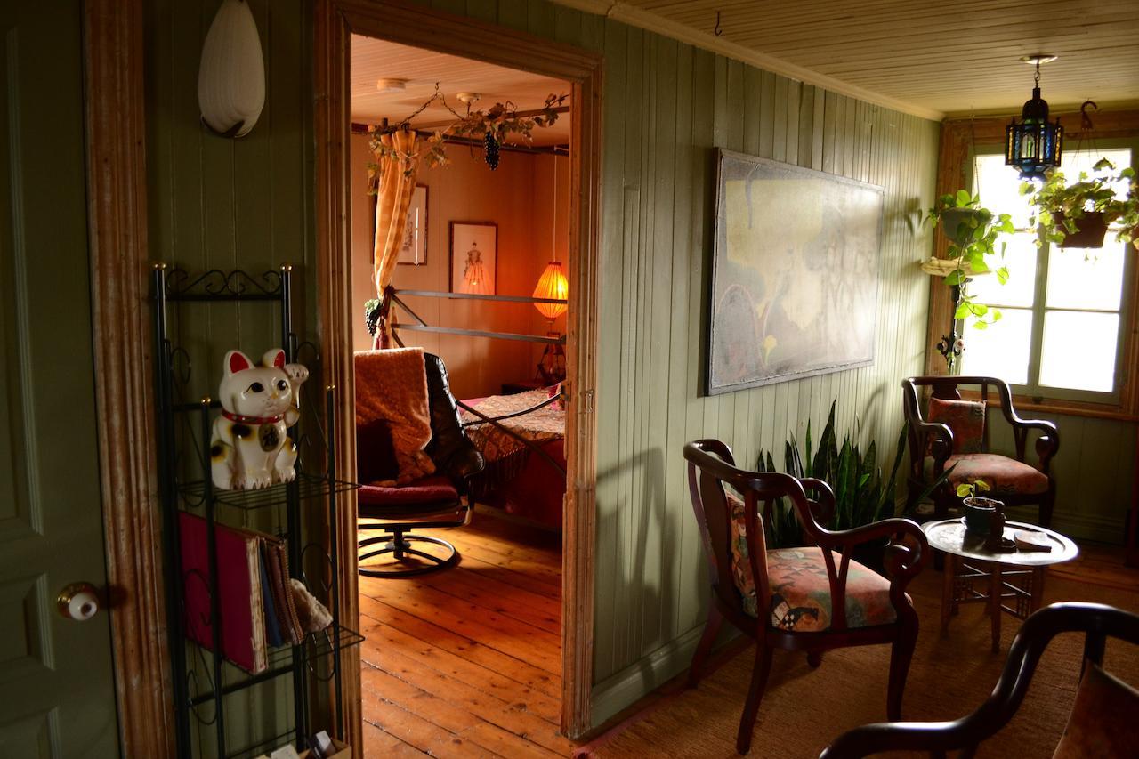 Gite Au Toit Bleu Bed & Breakfast Sainte-Famille Exterior photo