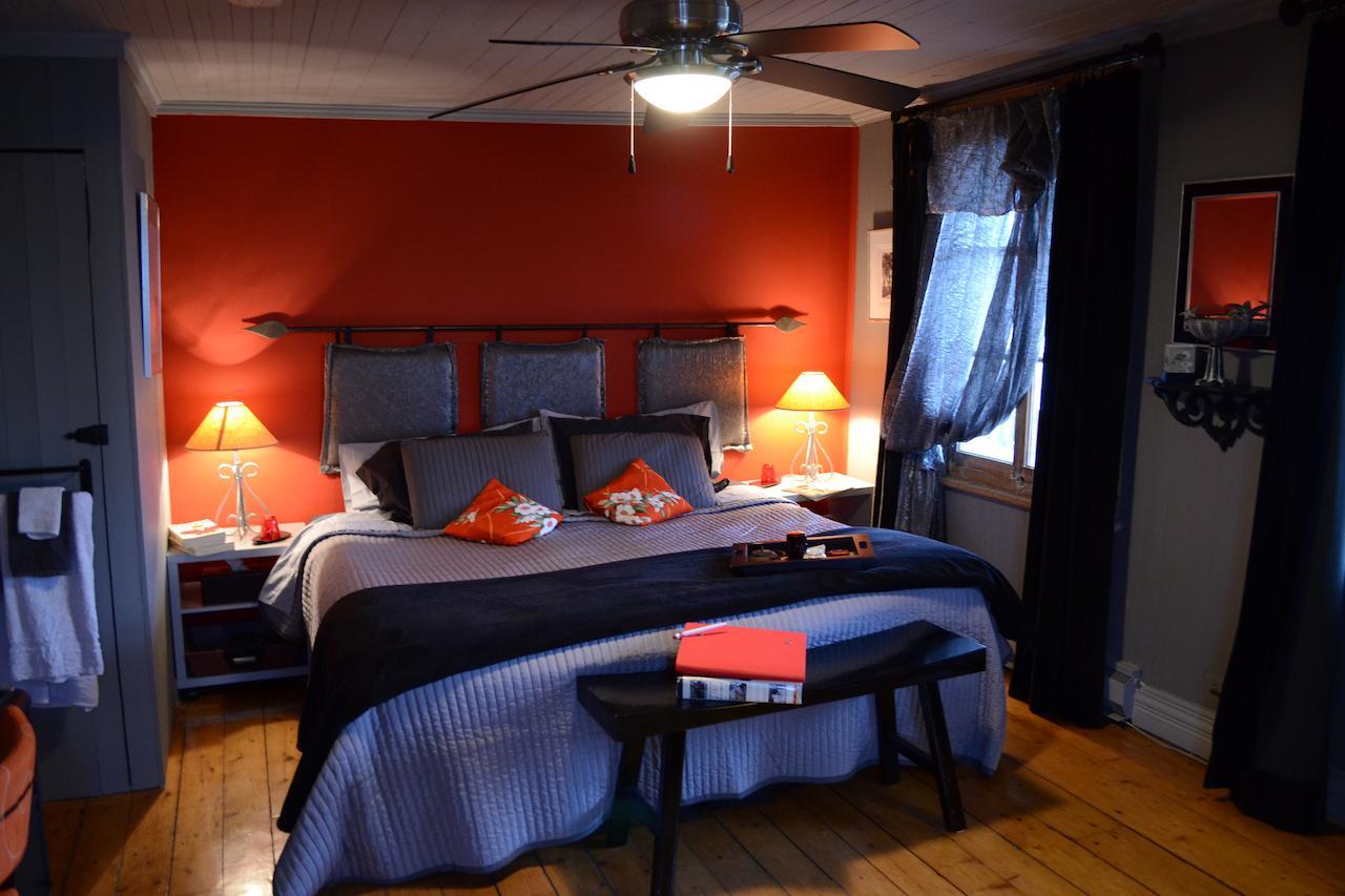 Gite Au Toit Bleu Bed & Breakfast Sainte-Famille Room photo